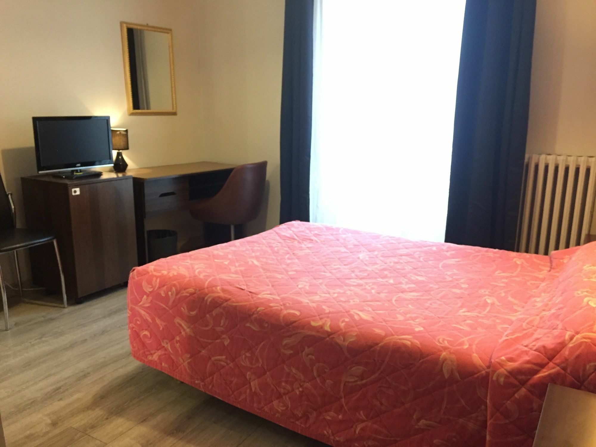 Hotel Des Pyrenees - Entre Bastille Et Nation Παρίσι Εξωτερικό φωτογραφία